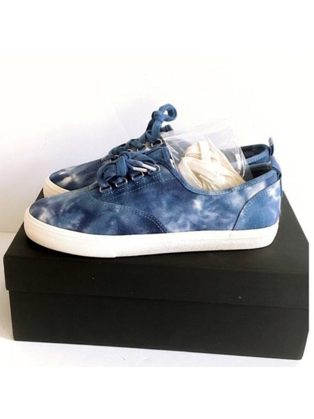 NIB‎ J. Crew Blue Lace up Harbor Sneaker In Tie-dye